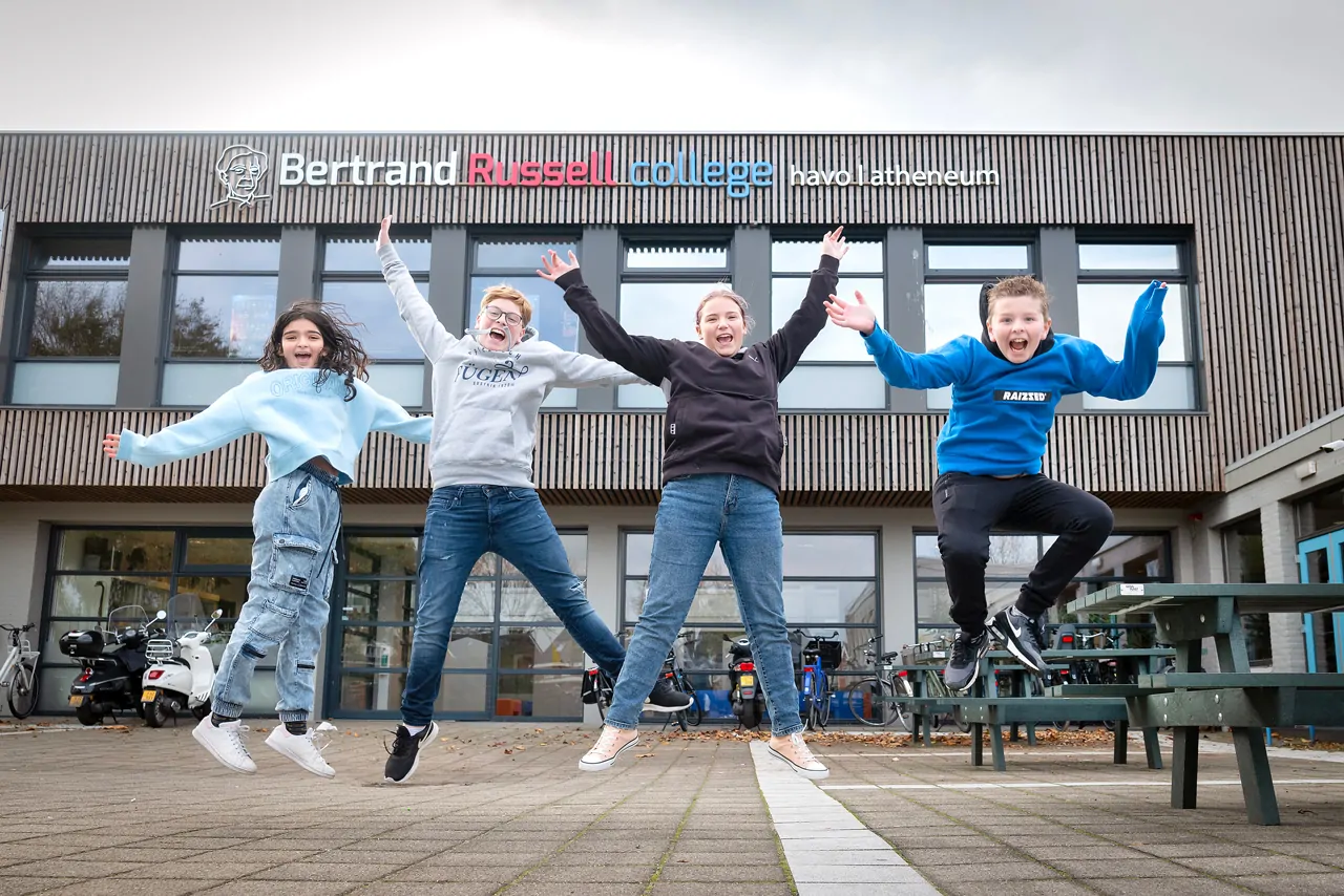 aanbesteding ontwerpende partijen bertrand russell college